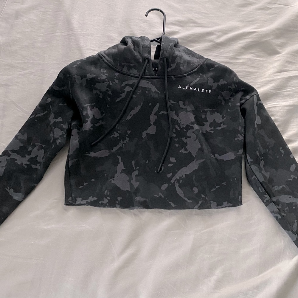 Alphalete Cropped Hoodie